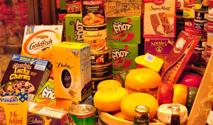 “ಜಾಗ್ರತೆ! ವಿದೇಶದಿಂದ ಬರ್ತಿದೆ Expiry ಆದ ಆಹಾರ:
43 ಕೋಟಿ ಮೊತ್ತದ ಬೃಹತ್ ದಂಧೆ ಬಯಲು”